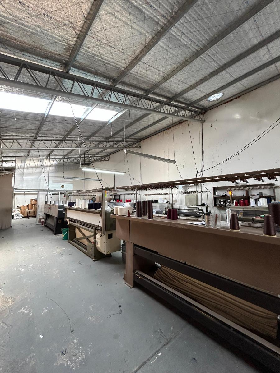 Galpón en Venta en Bernal Oeste 5