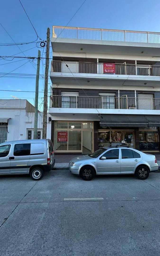 Local en Alquiler en Quilmes 5