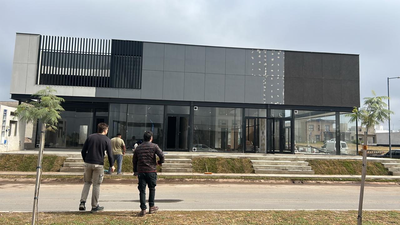 Local comercial en alquiler Docta