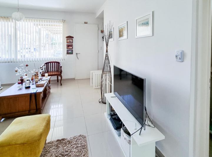 Hermoso duplex con jardín en complejo con seguridad 24hs 5