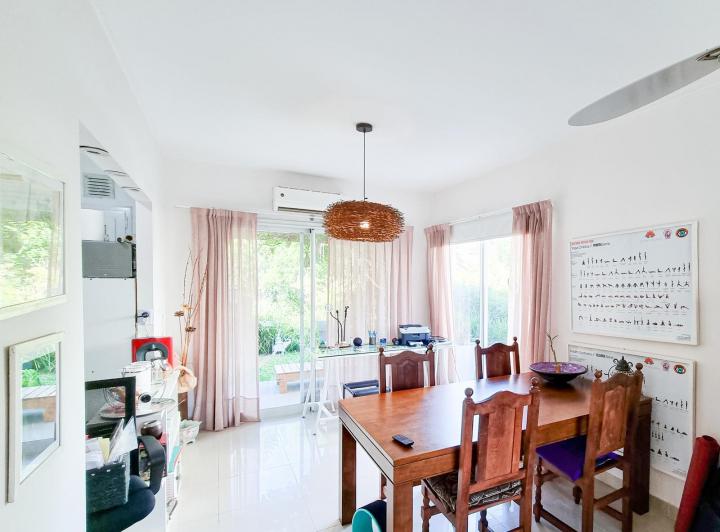 Hermoso duplex con jardín en complejo con seguridad 24hs 3