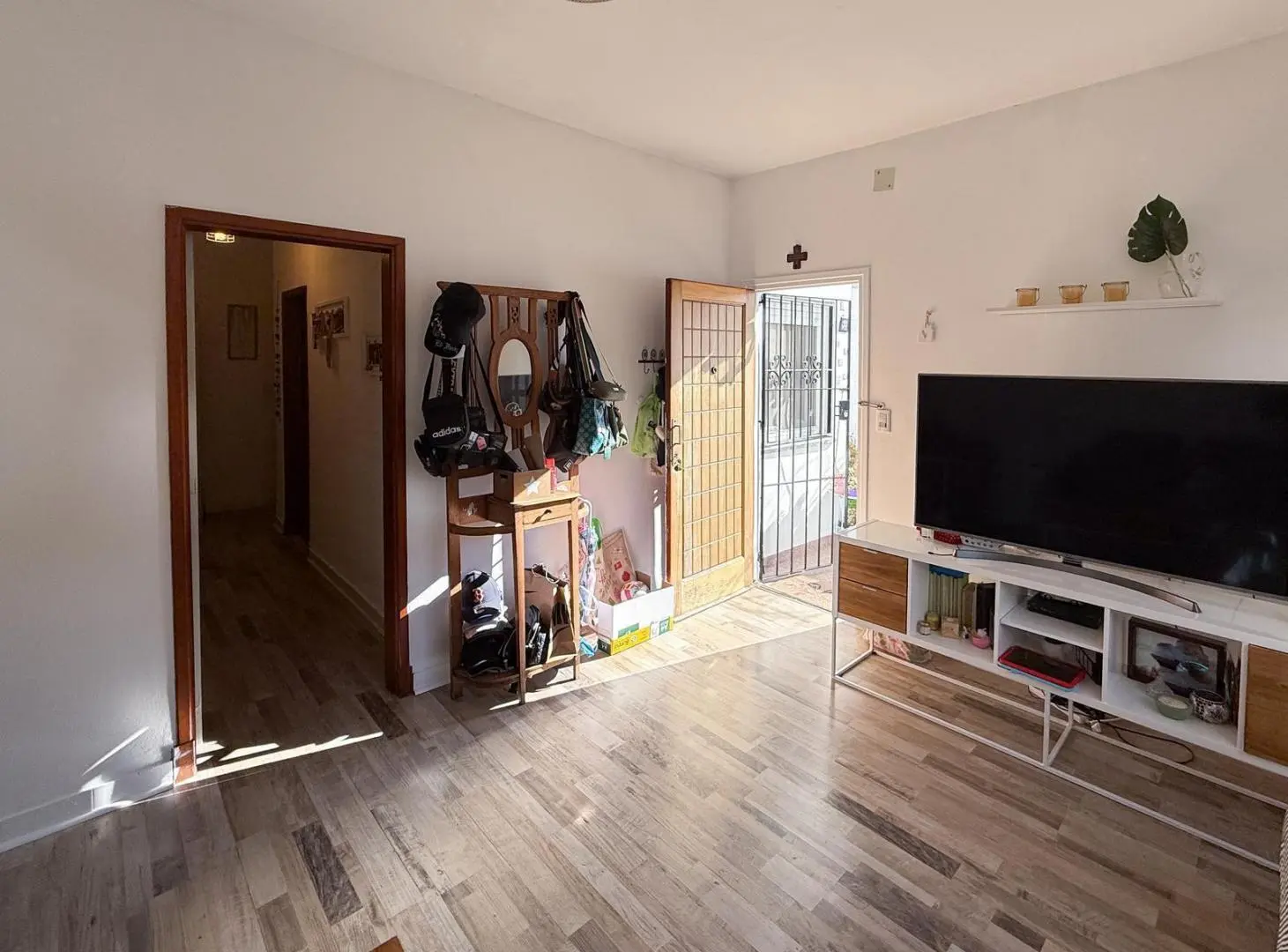 VENTA PH 3 Ambientes con Jardín y Quincho – Martínez 3