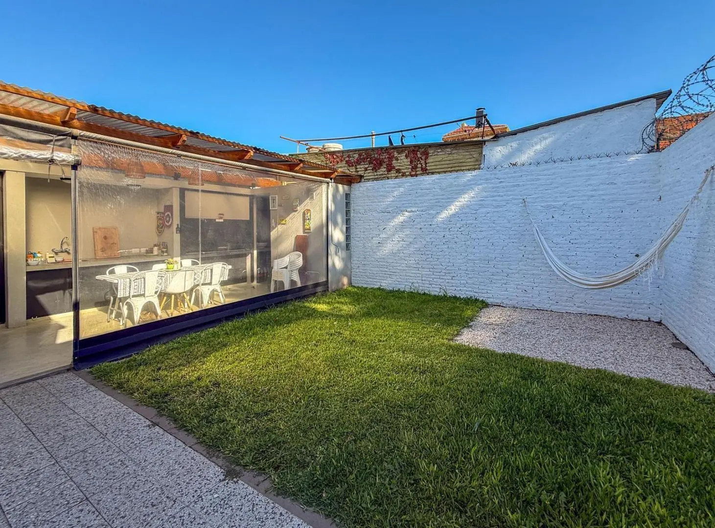 VENTA PH 3 Ambientes con Jardín y Quincho – Martínez 4