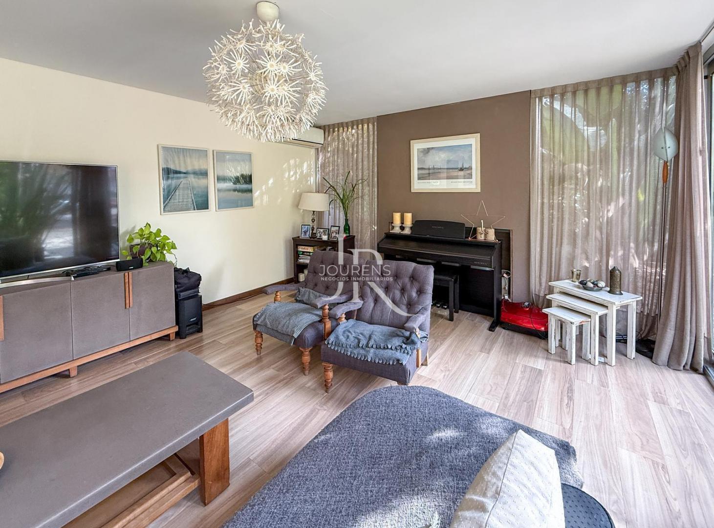 Foto de Casa en una planta refaccionada con Arboleda Añosa Highland park, imagen 3