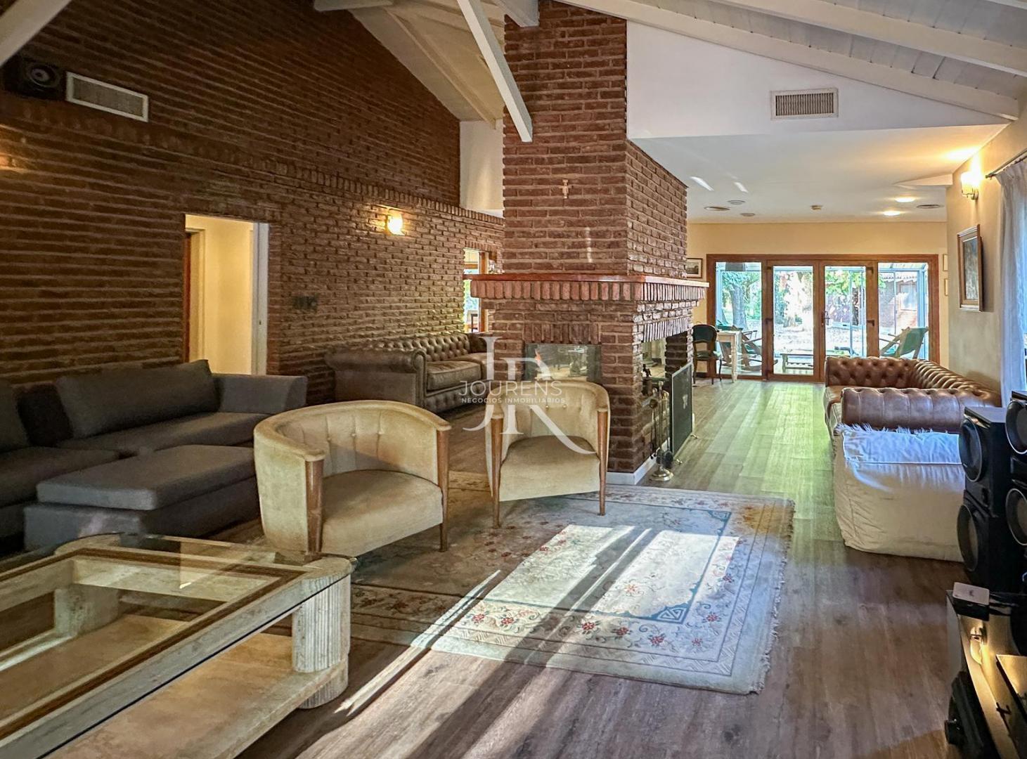 Foto de OPORTUNIDAD Casa en Highland Park LOTE 4800M2, imagen 4