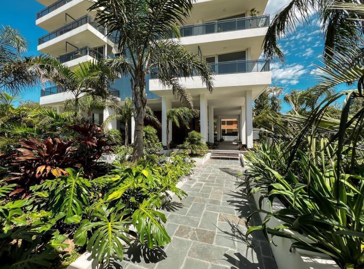 Departamento en venta en Torre Arealis con cochera 1