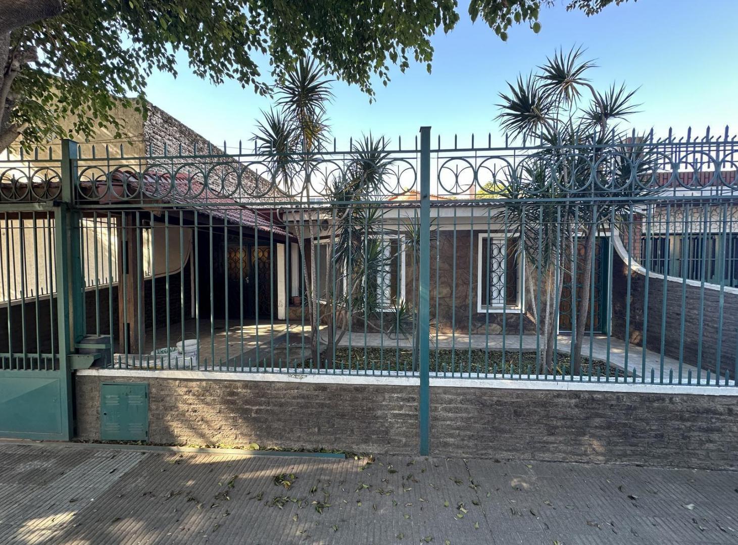 Casa en venta en barrio matheu 3 dormitorios