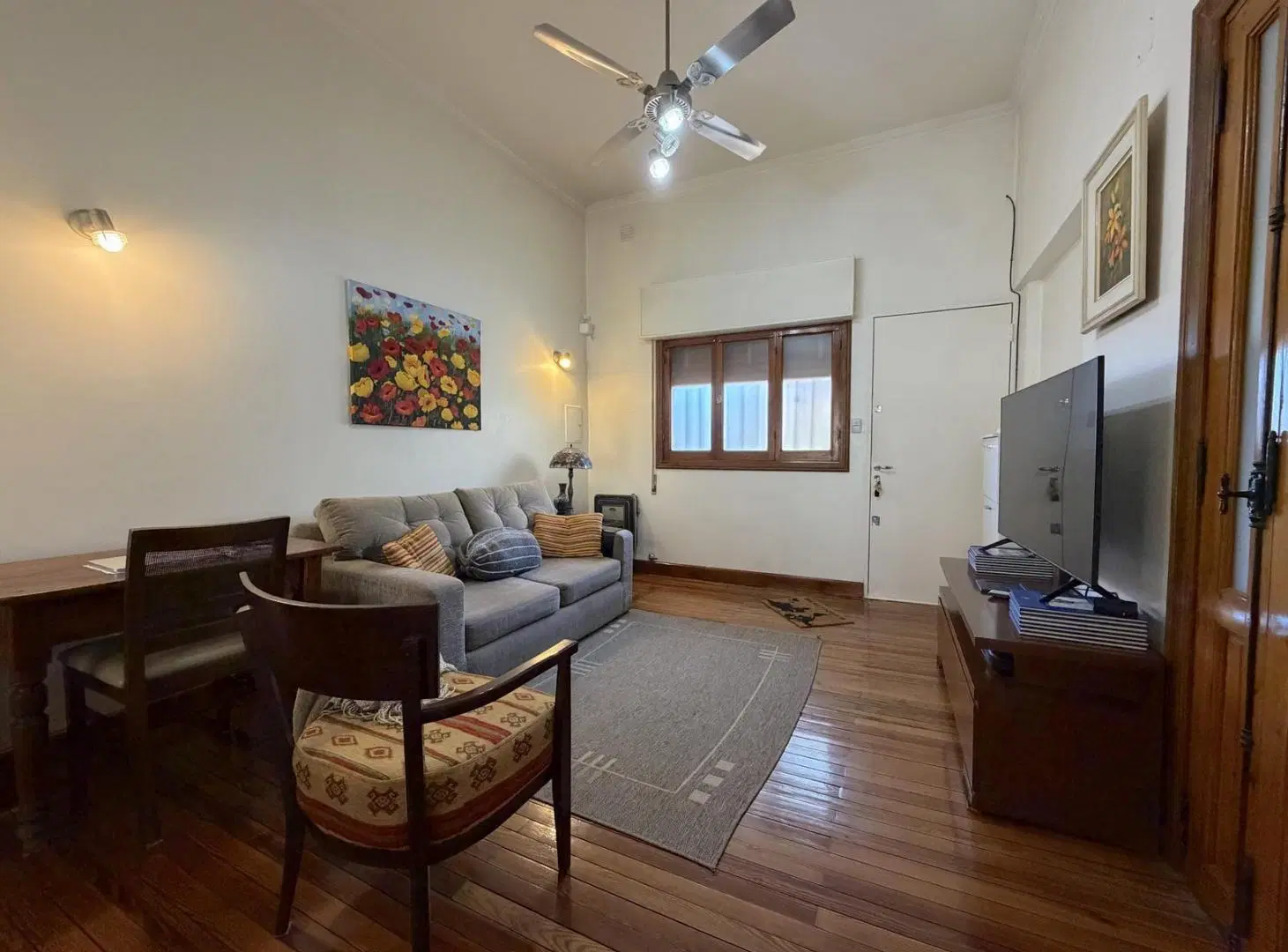 Casa en venta con patio y cochera en barrio parque 5
