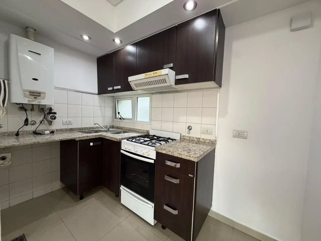 Depto 1 dormitorio con balcon terraza y cochera doble -ZONA CENTRO 2