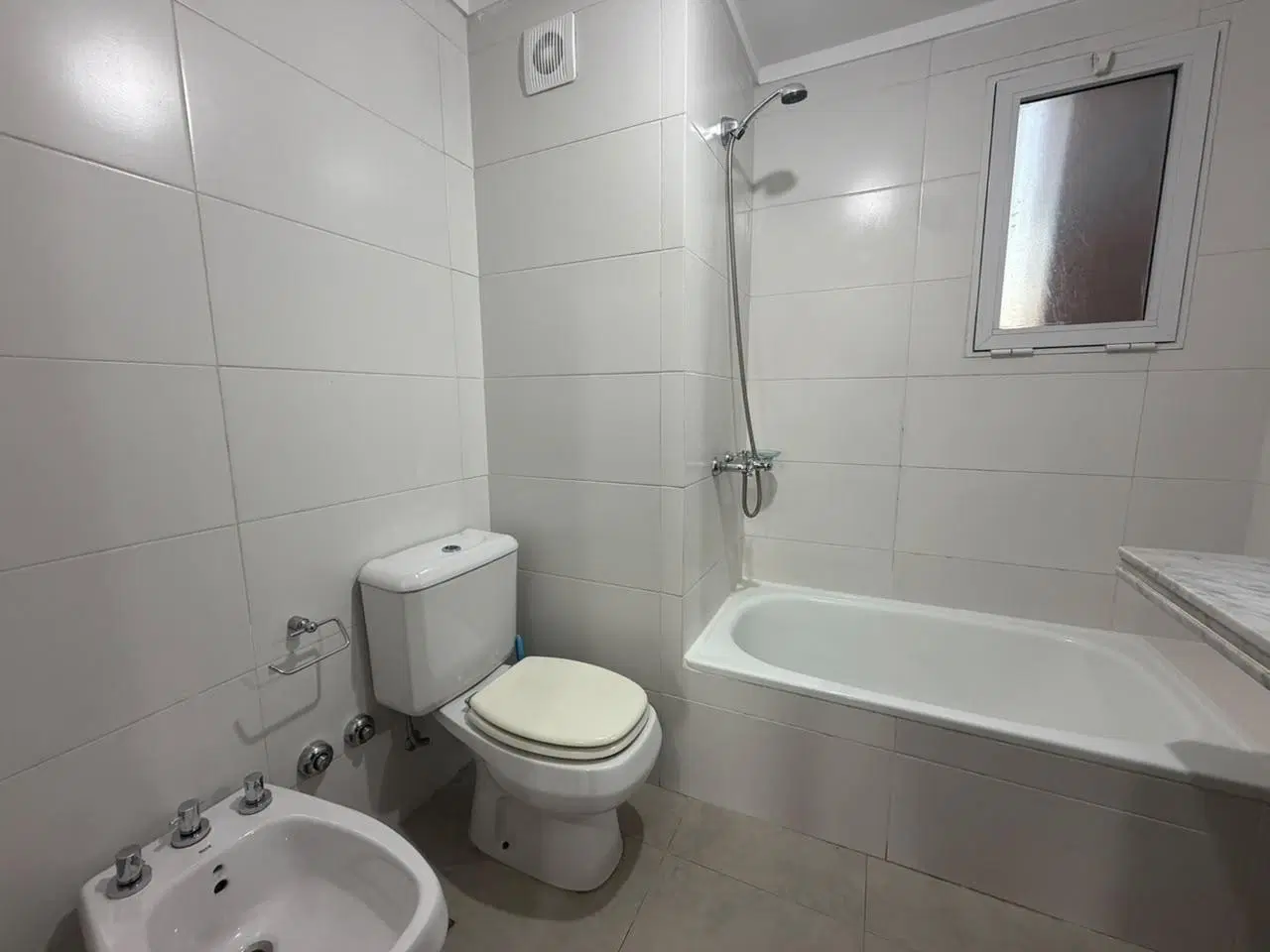 Depto 1 dormitorio con balcon terraza y cochera doble -ZONA CENTRO 8