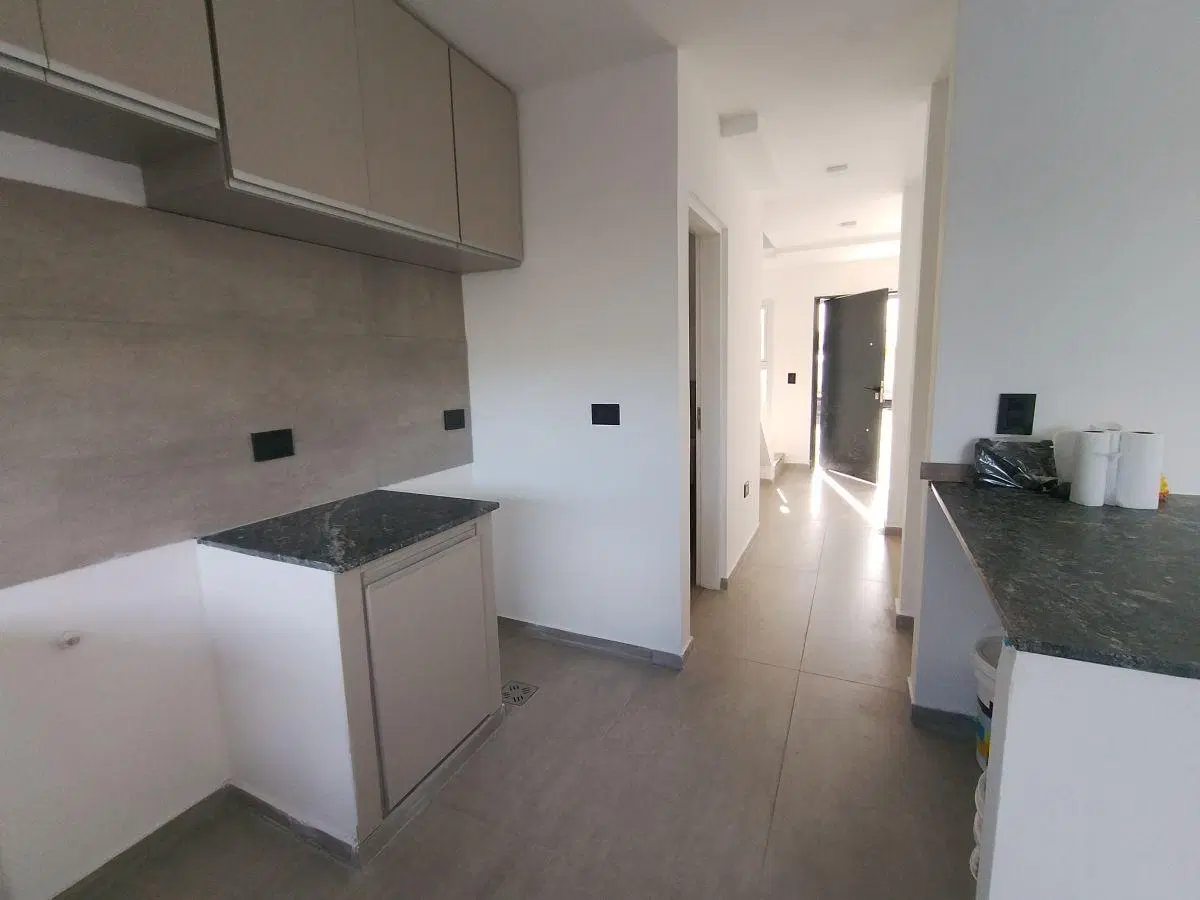 EN VENTA DUPLEX 3 DORMITORIOS, 3 BAÑOS , DOCTA PARQUE - B° CON SEGURIDAD 8