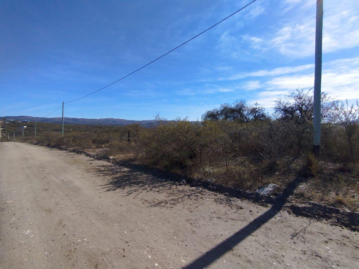 Foto de EN VENTA LOTE HUERTA GRANDE. PLANO, CON ESCRITURA Y SERVICIOS, imagen 4