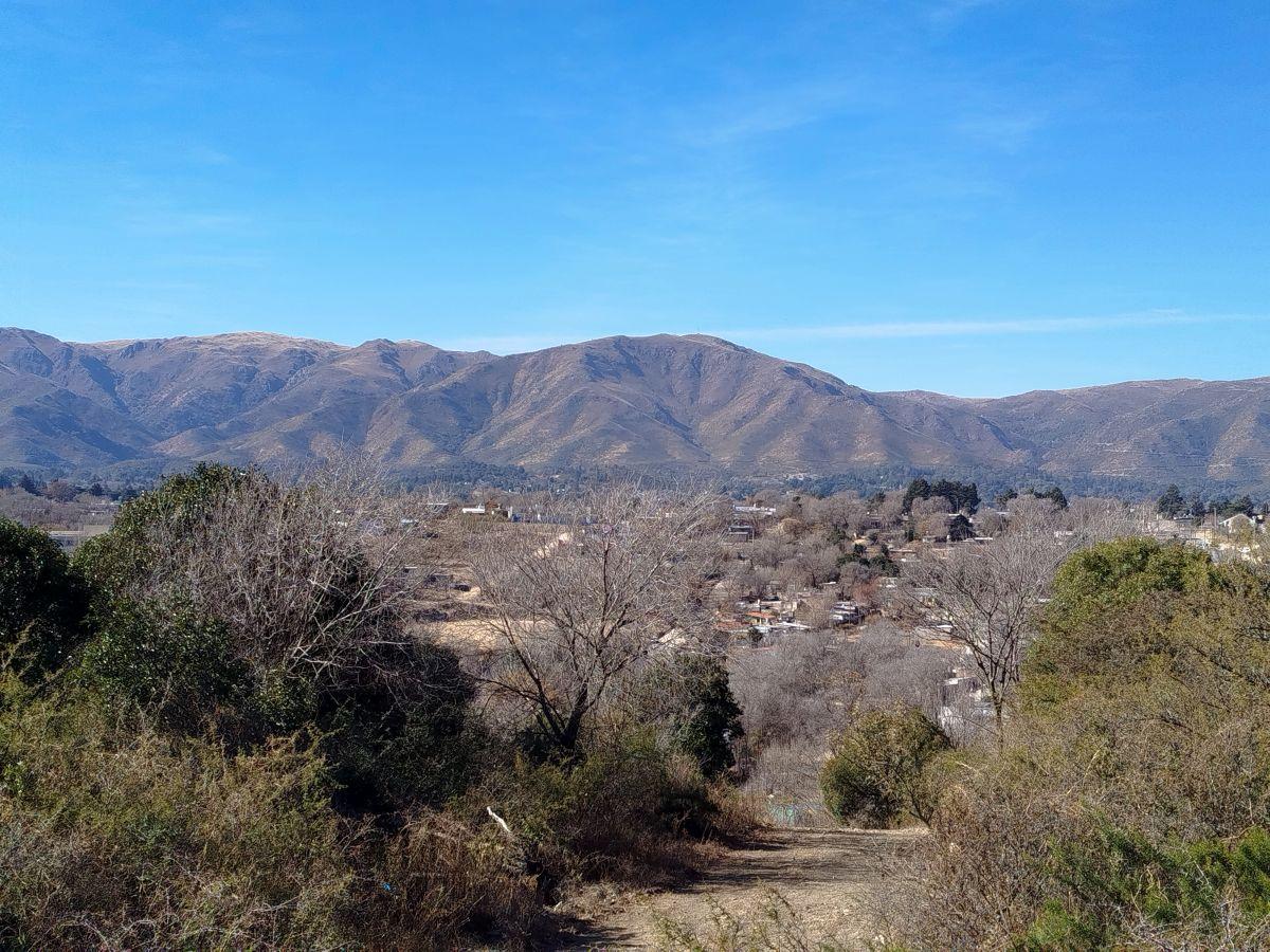 Foto de EN VENTA LOTE HUERTA GRANDE. PLANO, CON ESCRITURA Y SERVICIOS, imagen 1