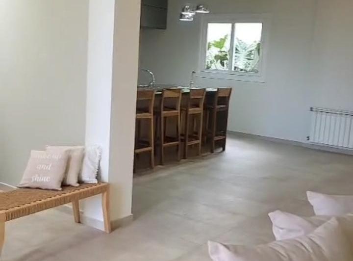 Se alquila casa amoblada en las cañitas  1