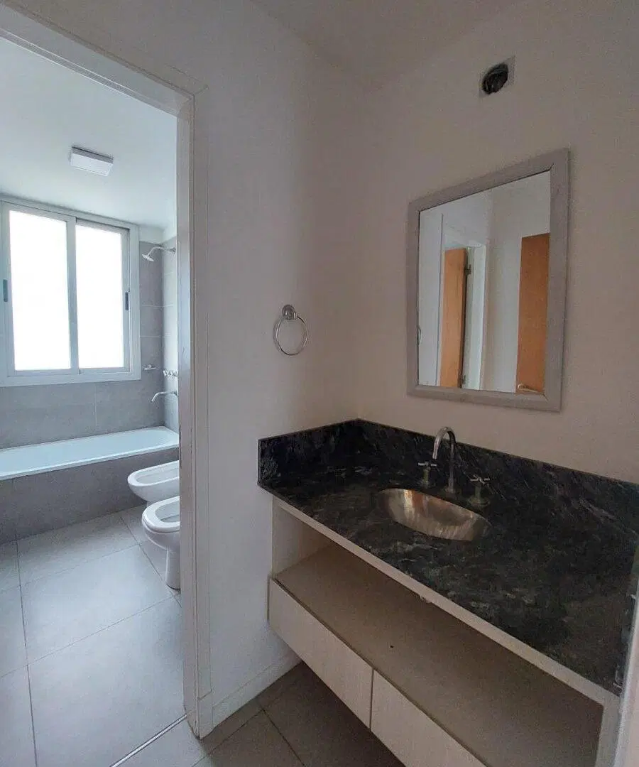 Venta dpto de 1 dormitorio con vestidor en complejo cerrado 1