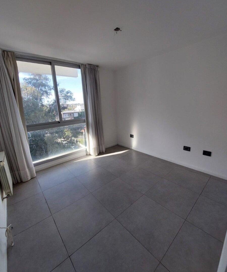 Foto de Se alquila dpto de 1 dormitorio con vestidor en complejo cerrado, imagen 2