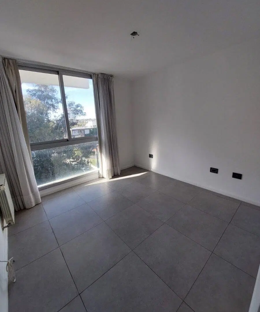 Venta dpto de 1 dormitorio con vestidor en complejo cerrado 2