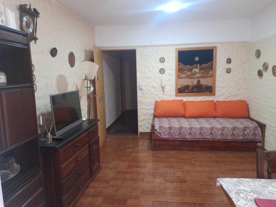 Departamento 2 Ambientes con Cochera 4