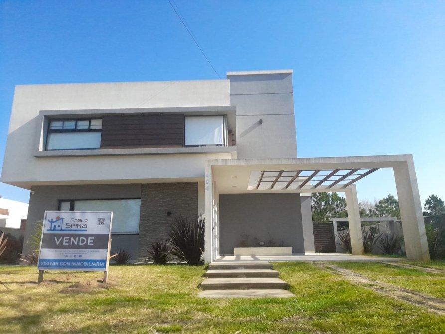 Casa con Pileta Barrio Residencial Nuevo San Rafael 4