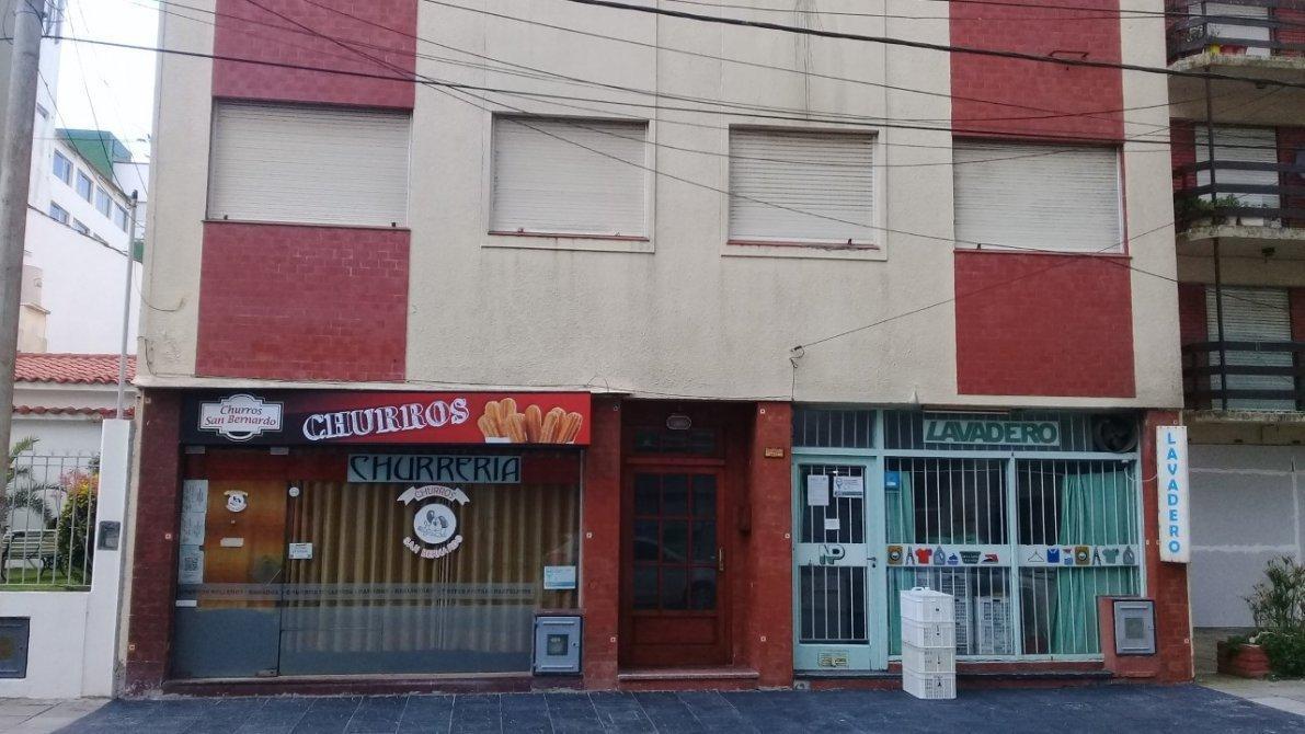 Local Comercial a La Calle 1