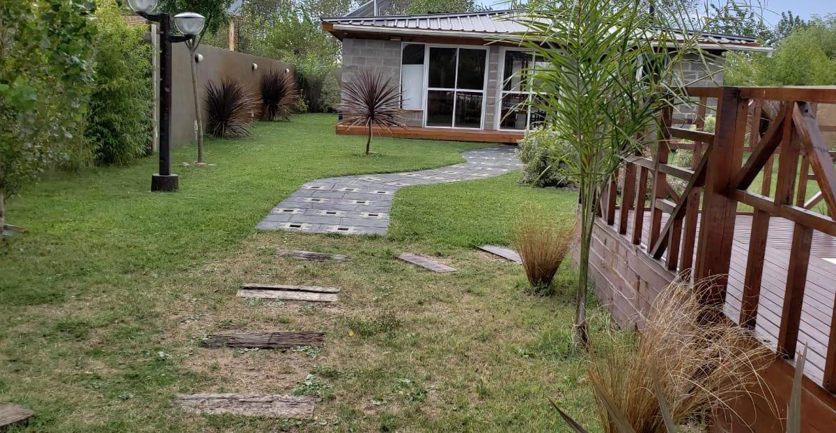 Complejo de 4 Casas con Pileta 4