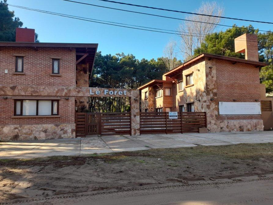 Complejo de Departamentos Le Foret 1