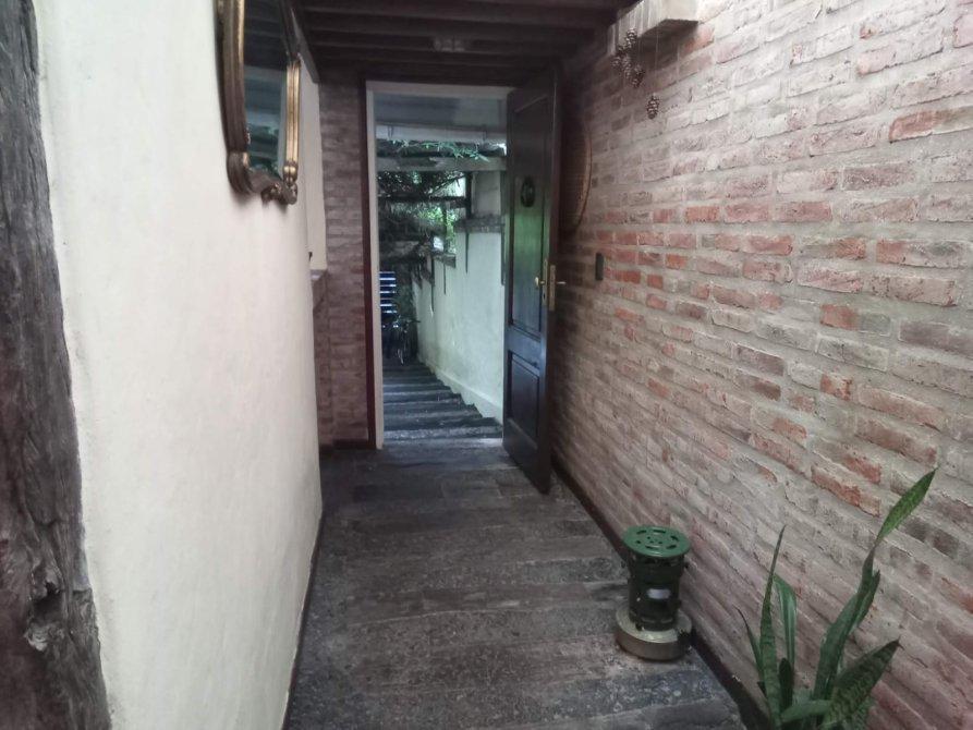 Casa con Pileta 4