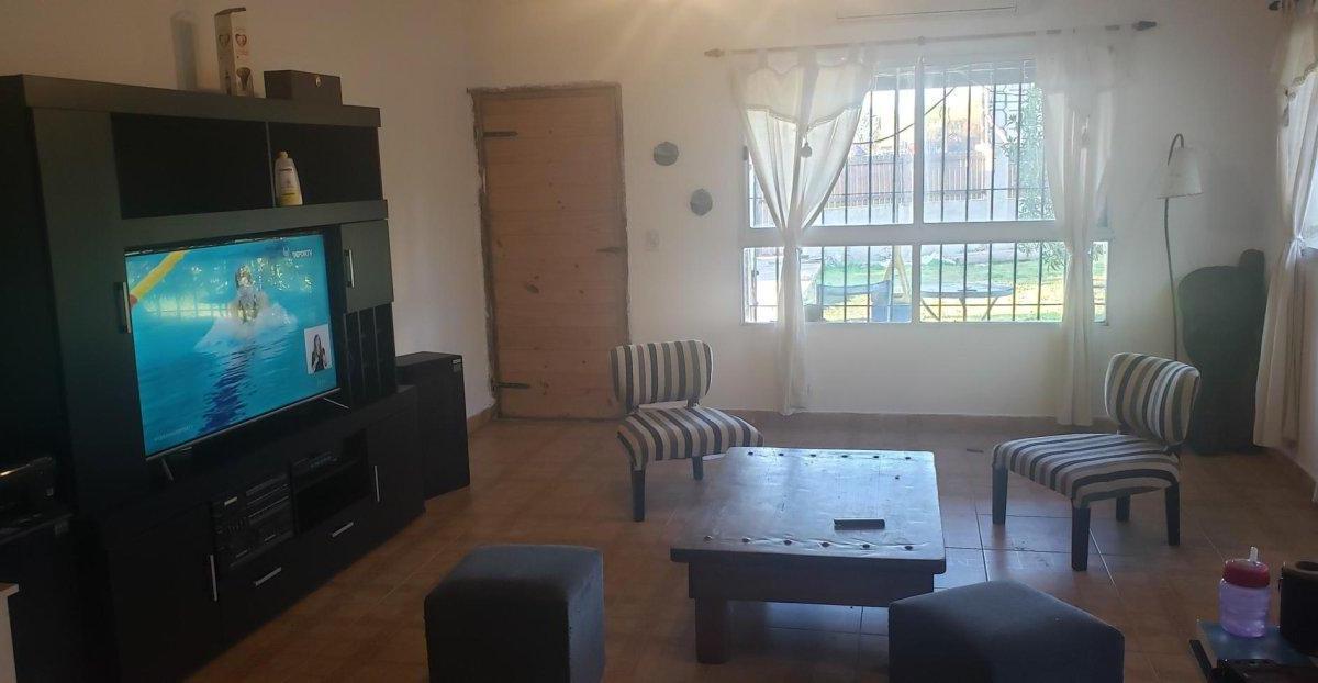 Casa Sobre Av Galo Paraje Pavon 2