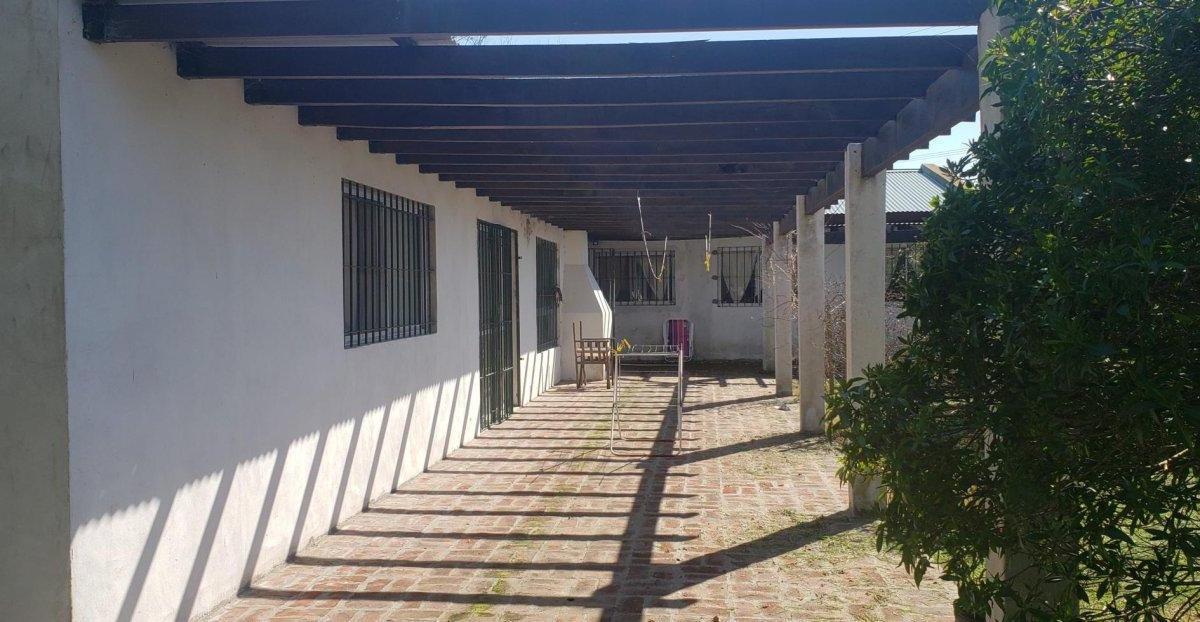 Casa Sobre Av Galo Paraje Pavon 5