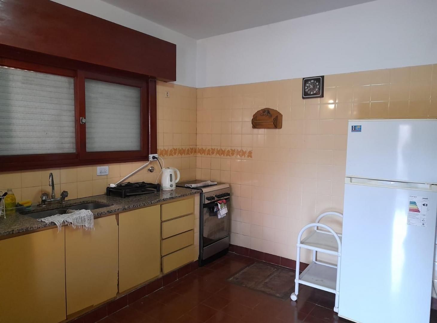 Foto de CASA CON DOS DEPARTAMENTOS EN VENTA, imagen 3