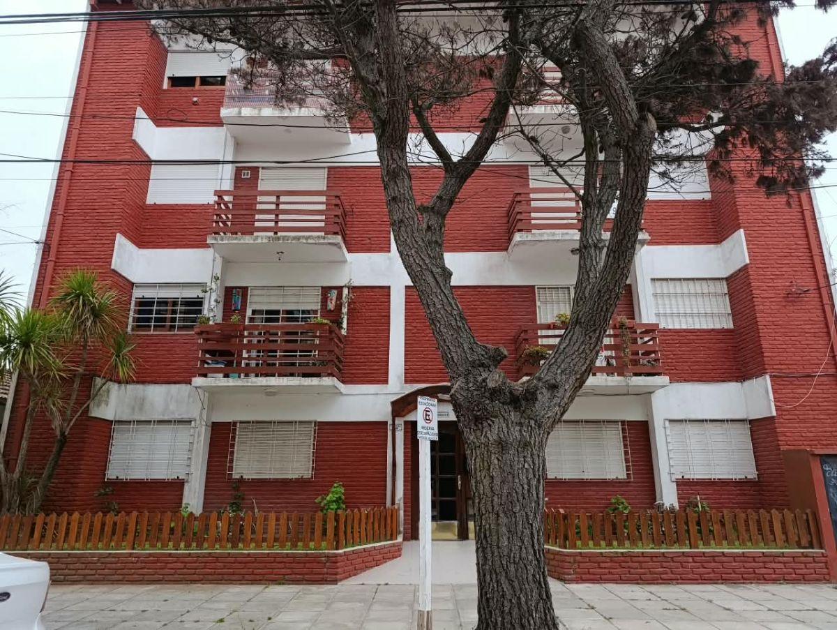 Foto de DEPTO 2 AMBIENTES A TRES CUADRAS DEL MAR, imagen 2