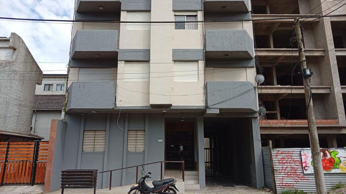 Foto de DEPARTAMENTO DE UN AMBIENTE CON COCHERA, imagen 2