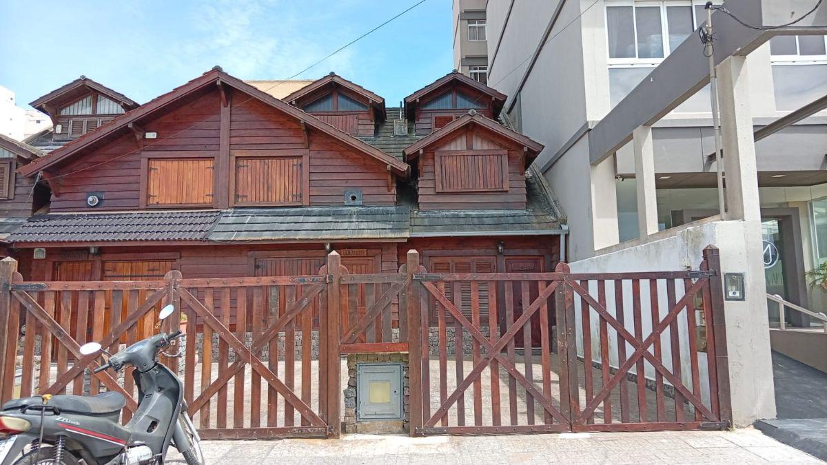 Foto de DUPLEX TIPO CABAÑA FRENTE AL MAR, imagen 1