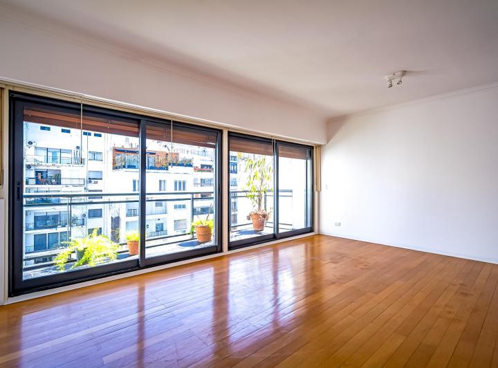 Uruguay y Juncal - alto - luz y sol  -2 SUITES C/DEP - COCH FIJA - SEG 24HS 3