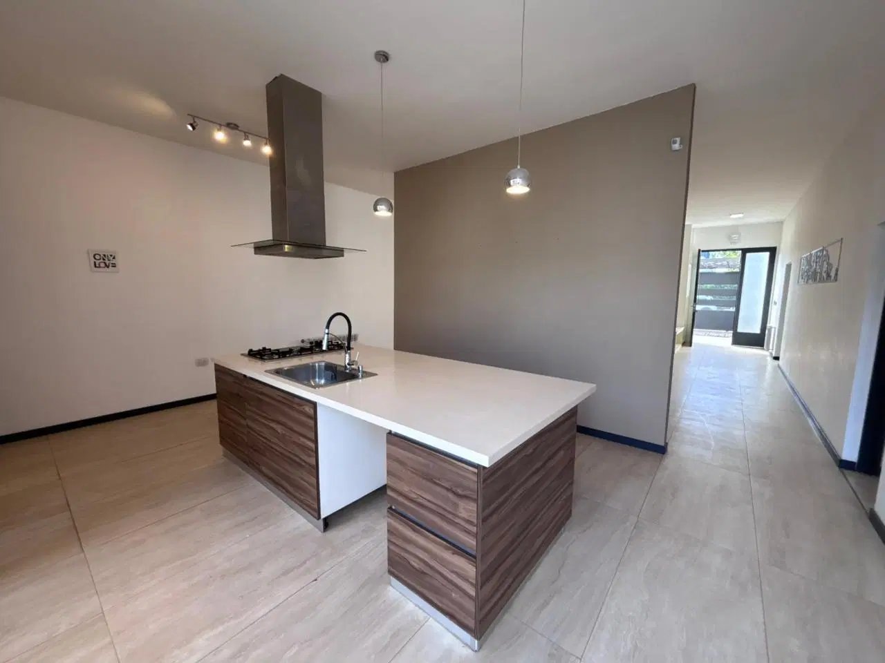 VENDE CASA BARRIO SAN JOSE CIPOLLETTI 3