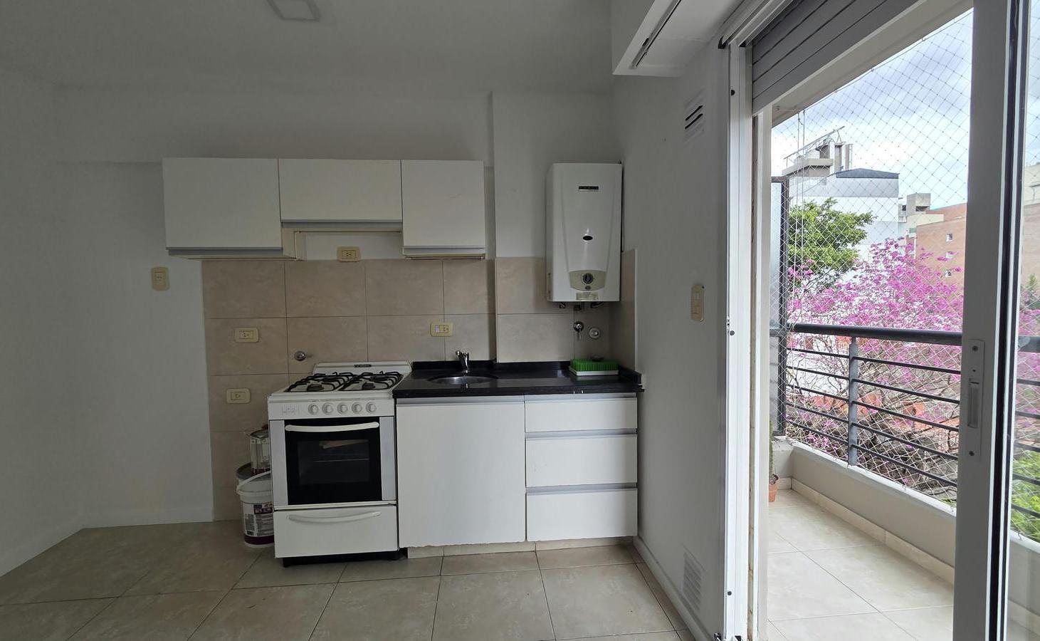 Foto de Departamento 1 dormitorio a metros del parque España, Rosario, imagen 3
