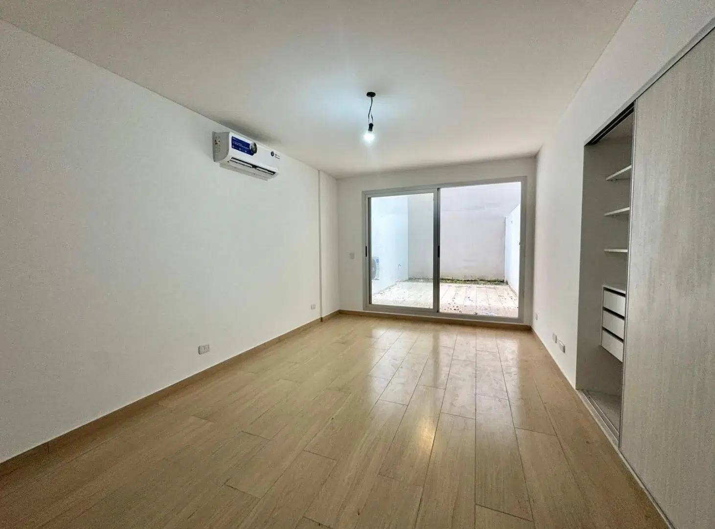 Departamento monoambiente con jardín en venta en Belgrano 1