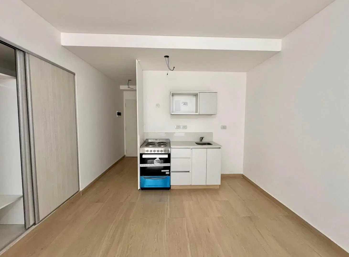 Departamento monoambiente con jardín en venta en Belgrano 4