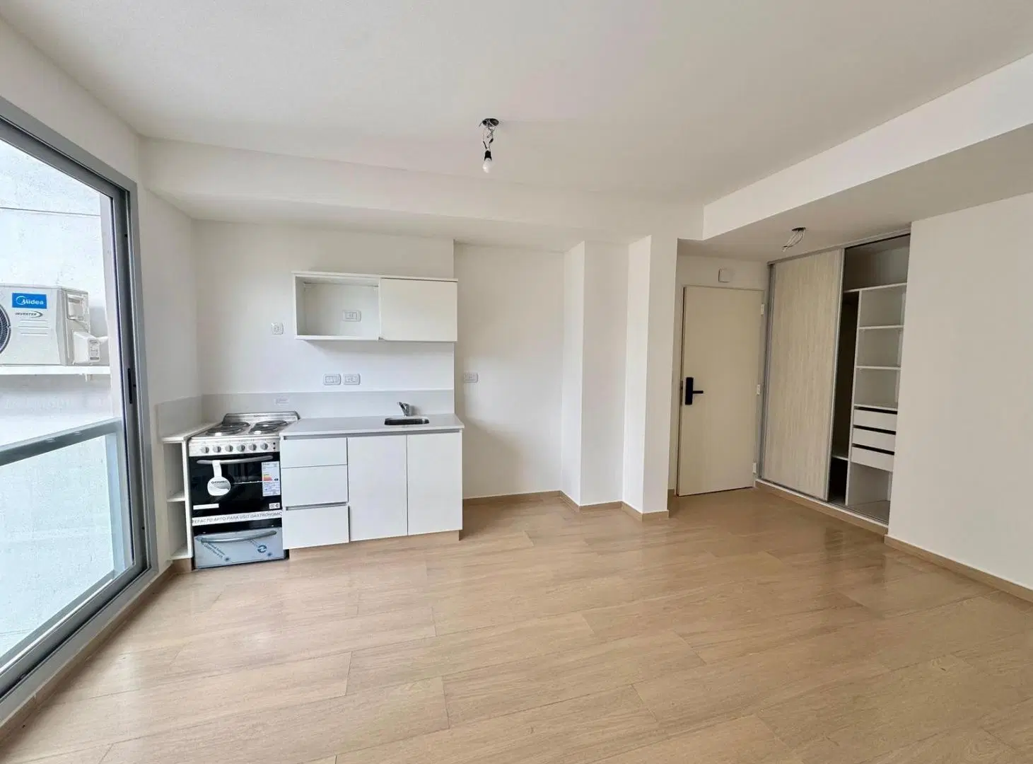 Departamento monoambiente en venta en Belgrano 4