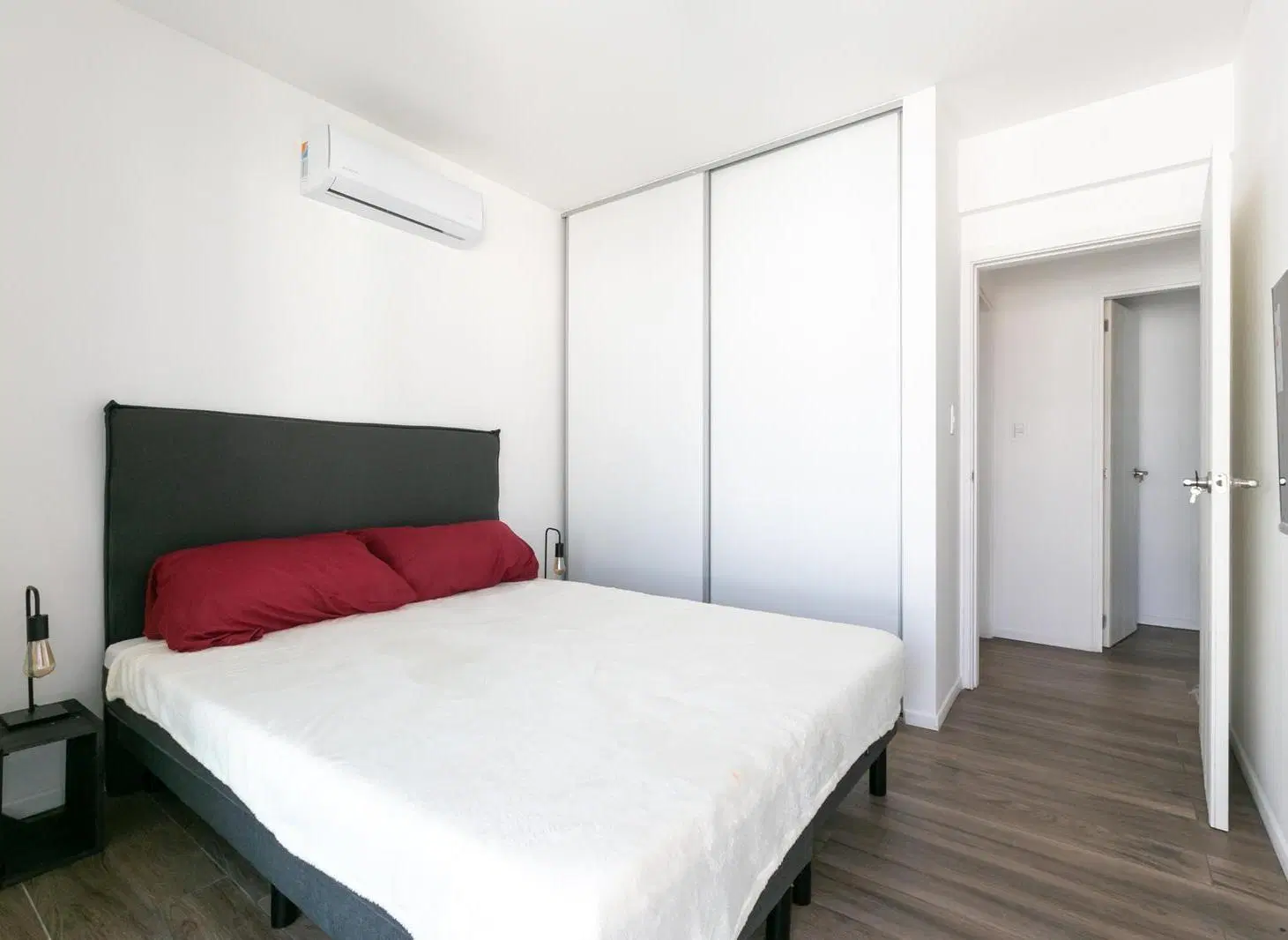 Alquiler departamento 3 ambientes colegiales amoblado con balcon 2