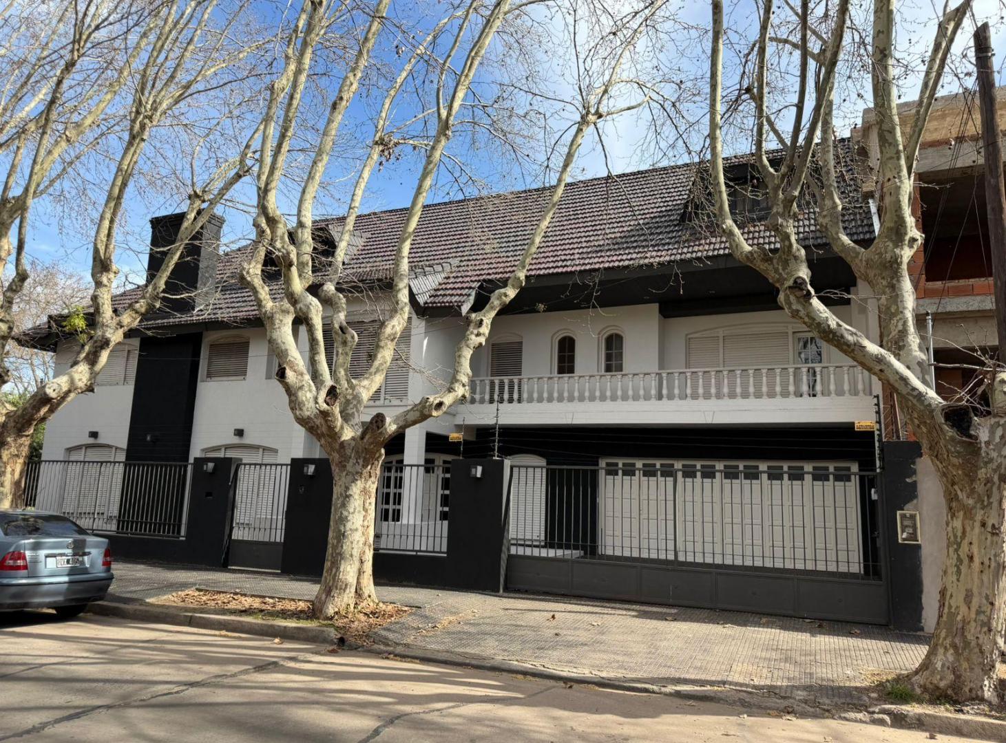 Foto de Casa 7 ambientes en venta con cocheras en Martinez, imagen 3