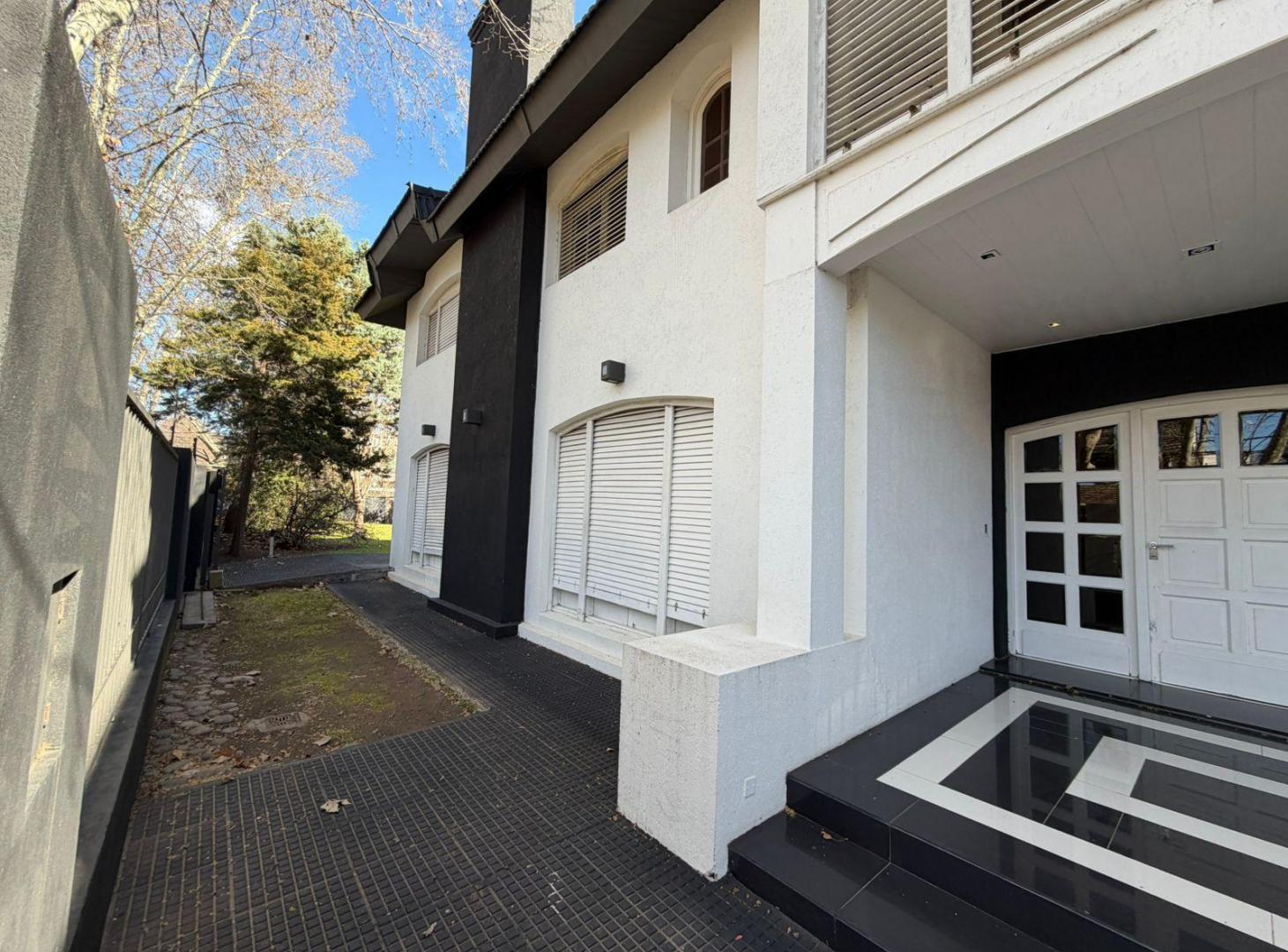 Foto de Casa 7 ambientes en venta con cocheras en Martinez, imagen 4
