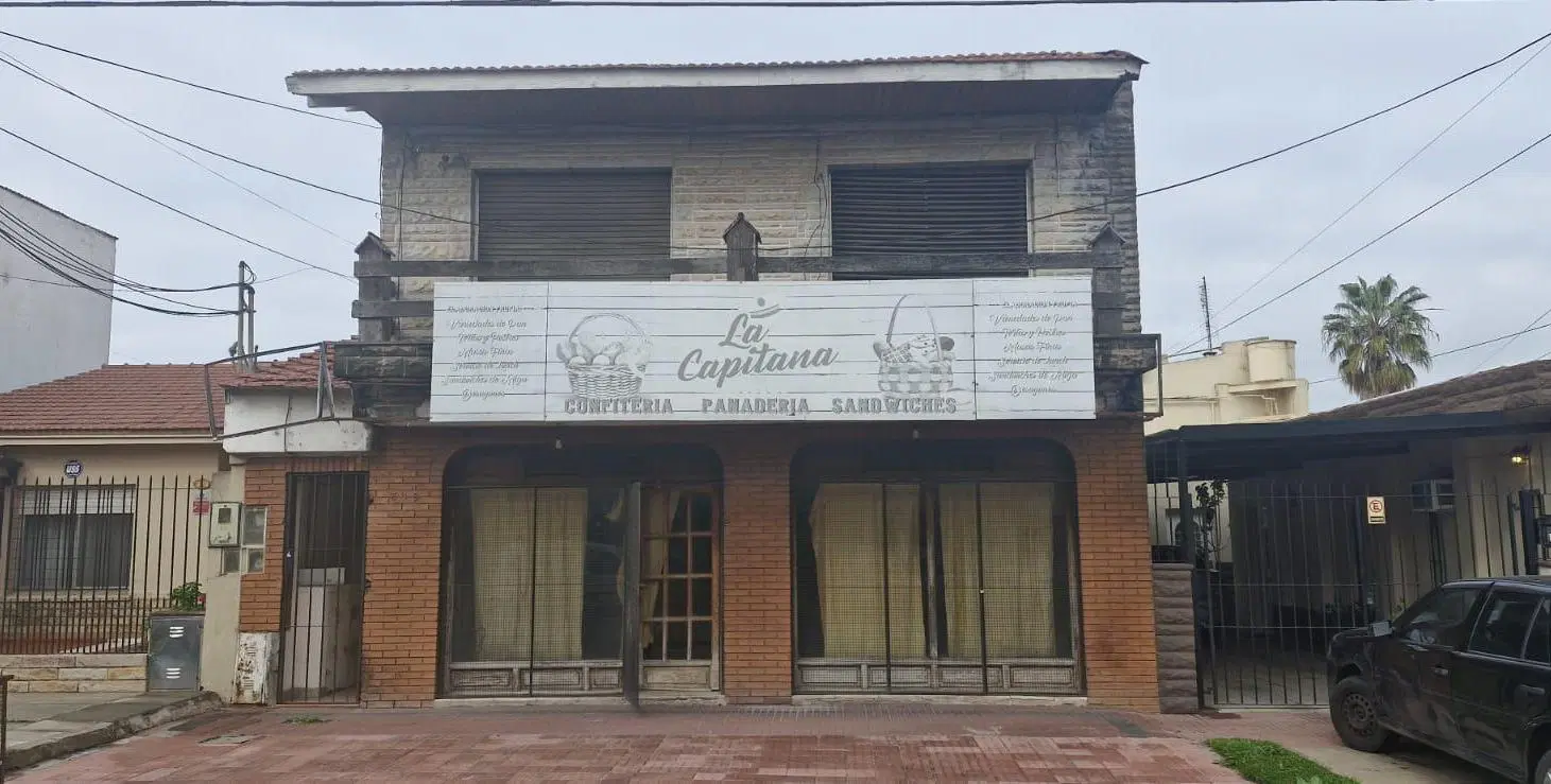 Local + depto amplio lote Llavallol 5