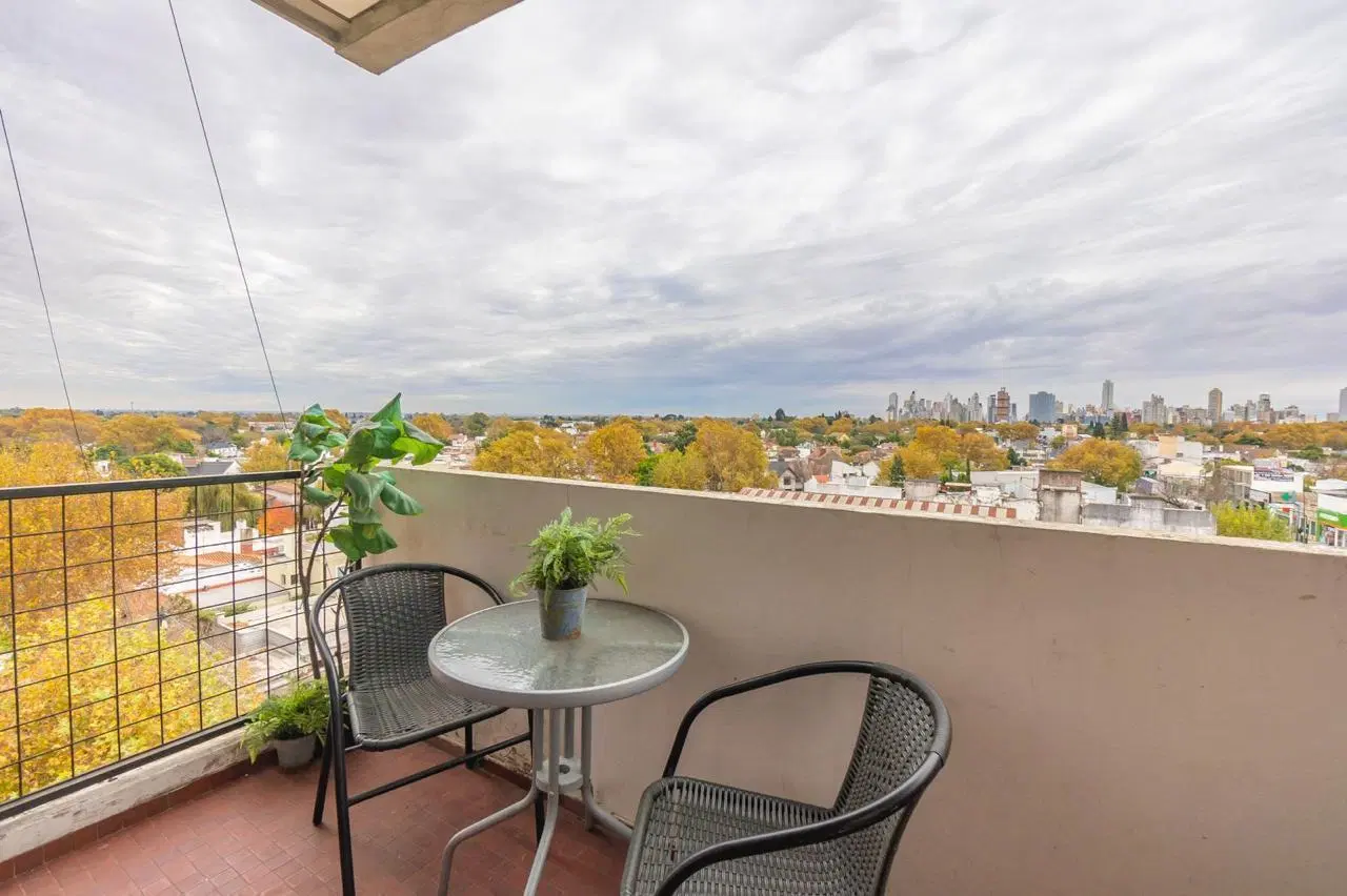 Venta departamento con balcon al frente en Temperley 8