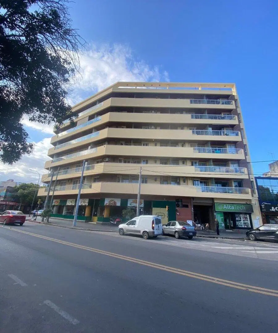 SE ALQUILA DEPARTAMENTO EN CORAZON DE ALTA CORDOBA 4