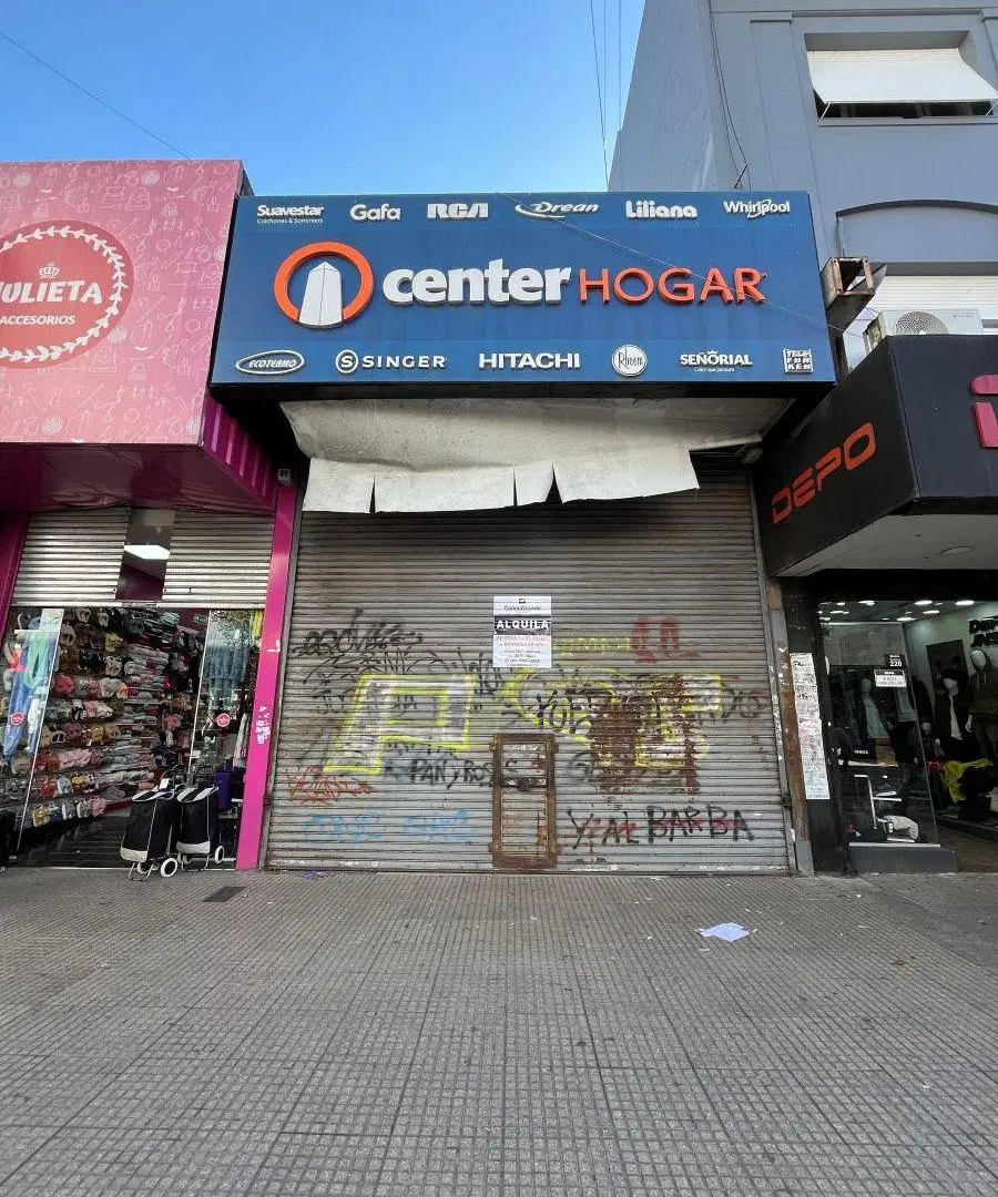 Local comercial en una de las mejores cuadras de la peatonal Rivadavia.- 5