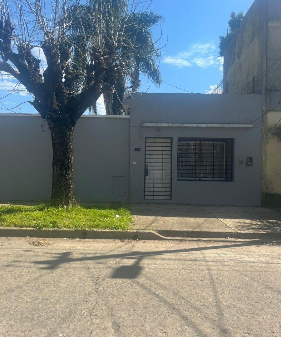 Foto de DEPARTAMENTO EN ALQUILER -QUILMES, imagen 1