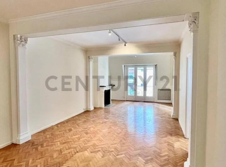Departamento de categoría en Barrancas de Belgrano con cochera 3