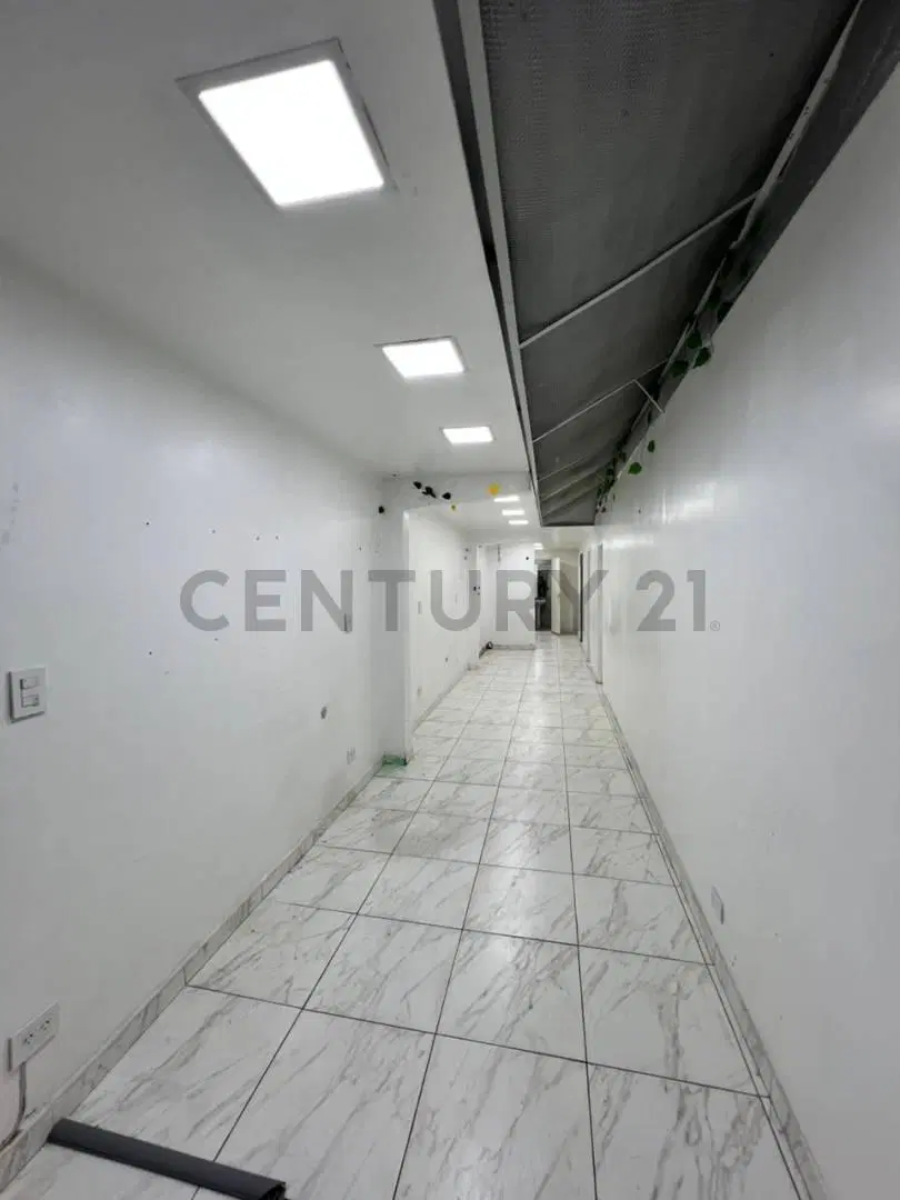 Local comercial multifuncional en pleno centro de Buenos Aires 3