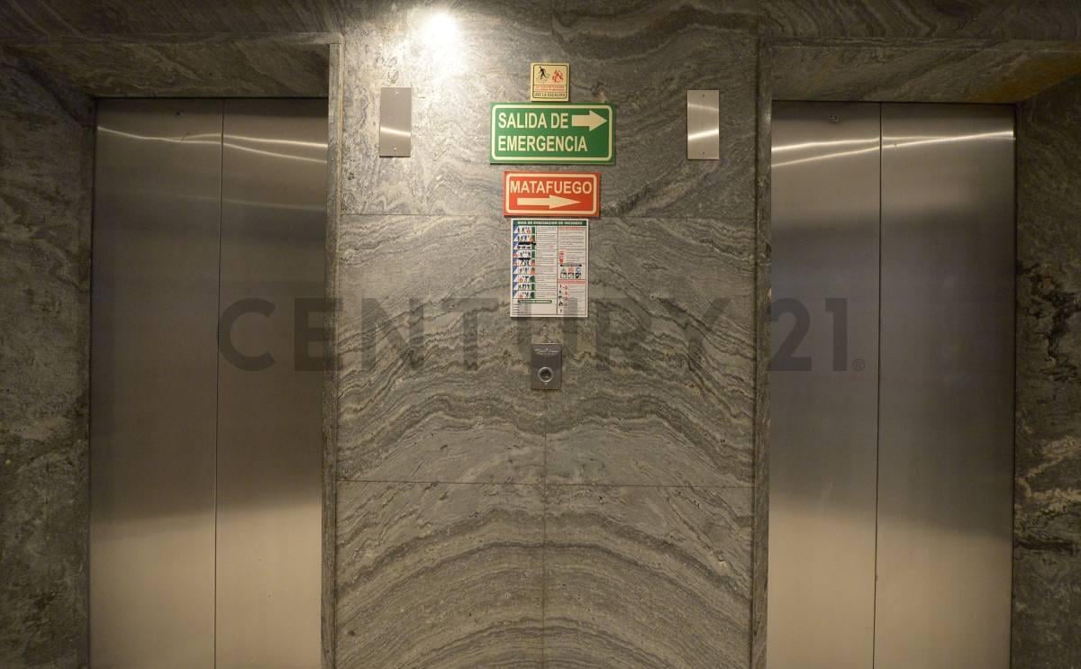 Foto de Microcentro – Tucumán 800 – Oficina Corporativa 230 m² – Espacio, imagen 2